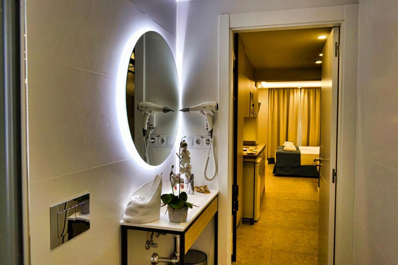 Gbh Hotel-Apartamentos Posidonia Benidorm Esterno foto