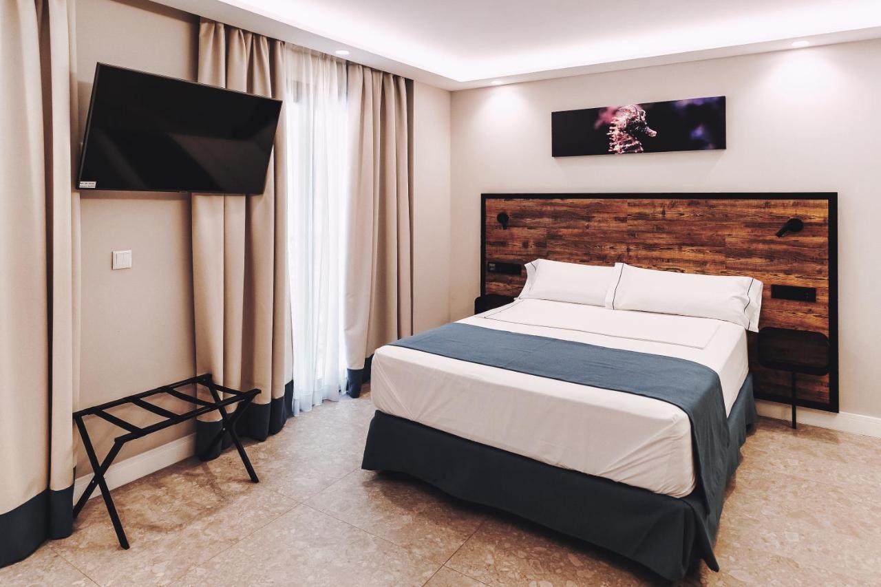 Gbh Hotel-Apartamentos Posidonia Benidorm Esterno foto