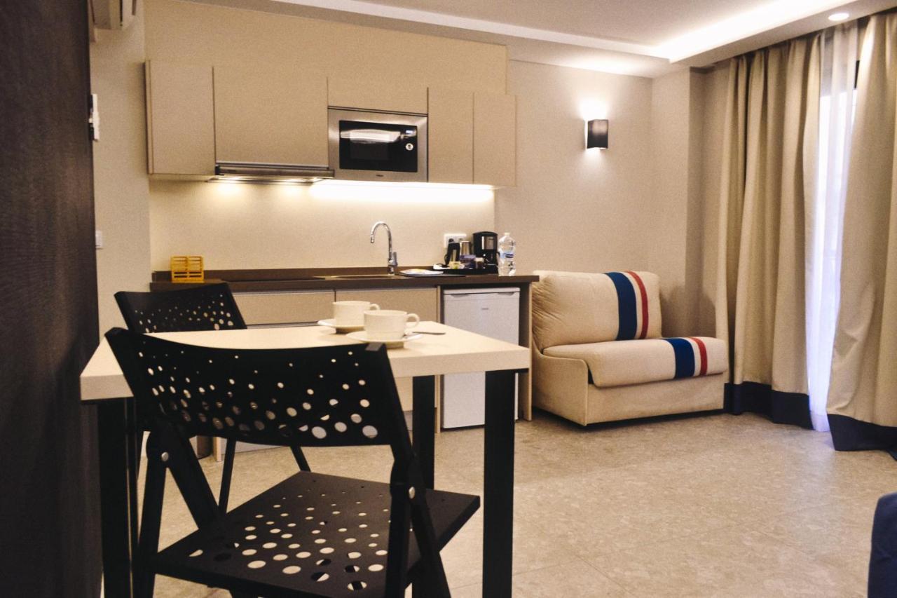 Gbh Hotel-Apartamentos Posidonia Benidorm Esterno foto